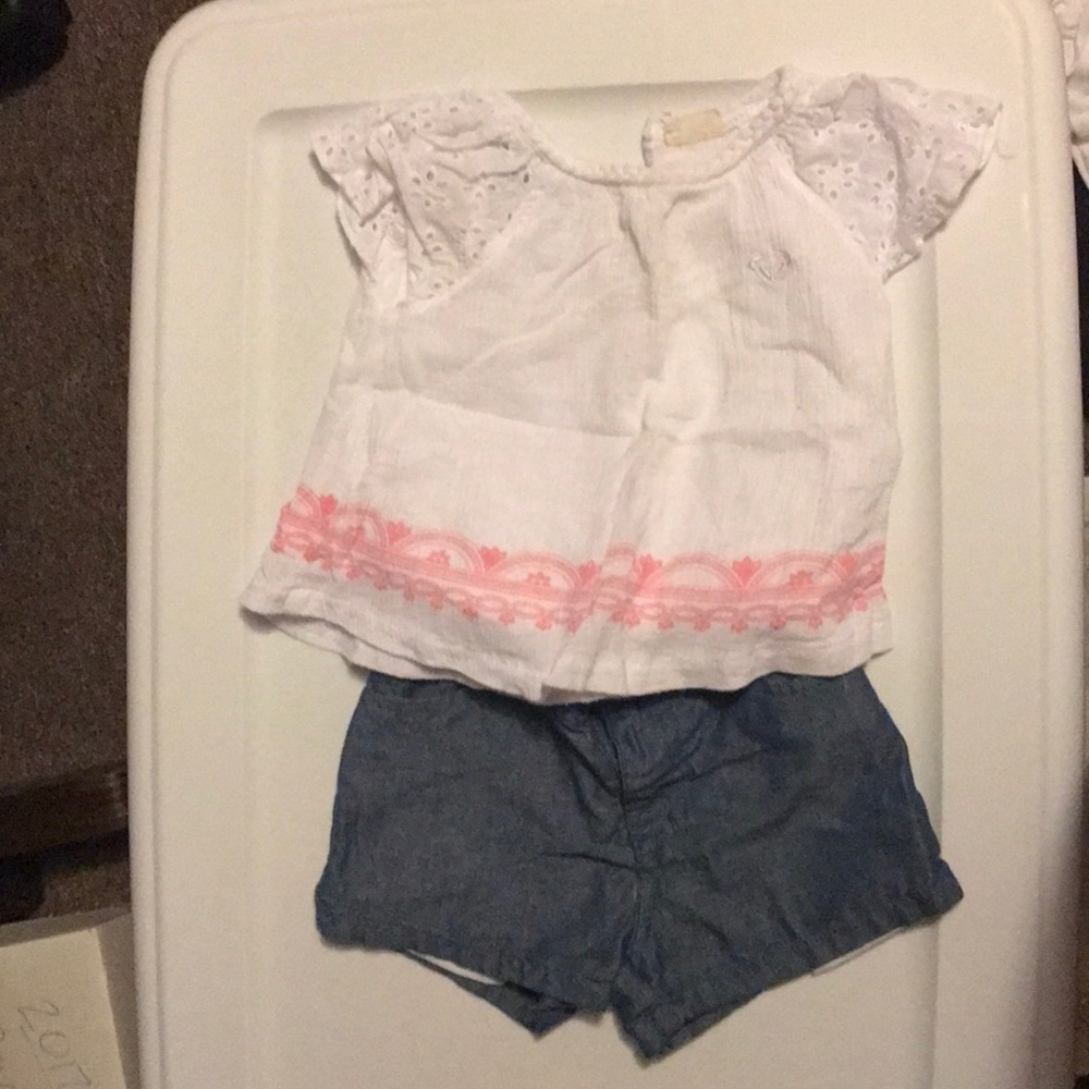 Baby Roxy outfit